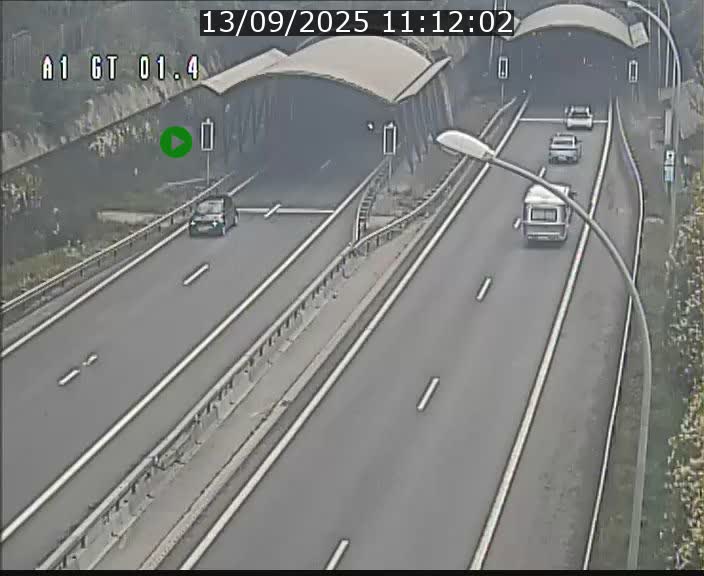 <h2>Traffic live webcam Luxembourg Hesperange - A1 direction Kirchberg - BK 1.4</h2>
