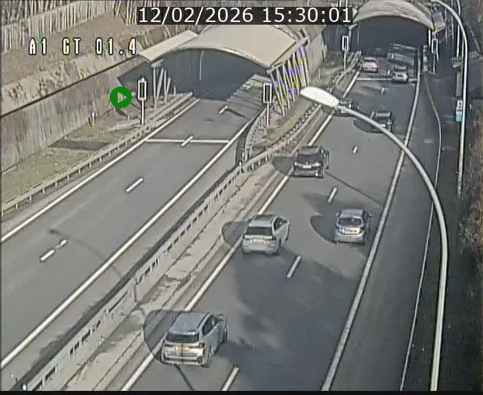 <h2>Traffic live webcam Luxembourg Hesperange - A1 direction Kirchberg - BK 1.4</h2>