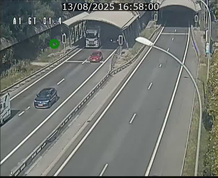 <h2>Traffic live webcam Luxembourg Hesperange - A1 direction Kirchberg - BK 1.4</h2>