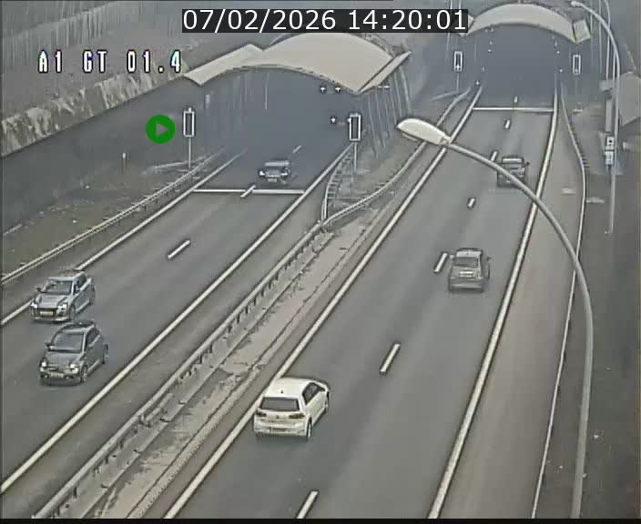 <h2>Traffic live webcam Luxembourg Hesperange - A1 direction Kirchberg - BK 1.4</h2>