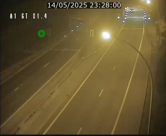 <h2>Traffic live webcam Luxembourg Hesperange - A1 direction Kirchberg - BK 1.4</h2>