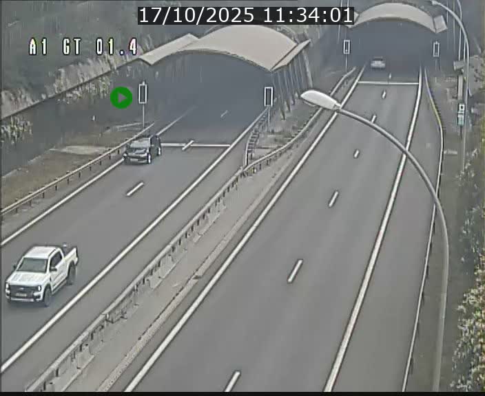 <h2>Traffic live webcam Luxembourg Hesperange - A1 direction Kirchberg - BK 1.4</h2>