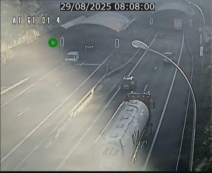 <h2>Traffic live webcam Luxembourg Hesperange - A1 direction Kirchberg - BK 1.4</h2>