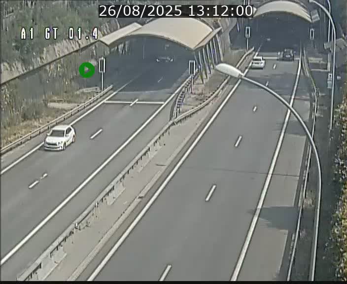 <h2>Traffic live webcam Luxembourg Hesperange - A1 direction Kirchberg - BK 1.4</h2>