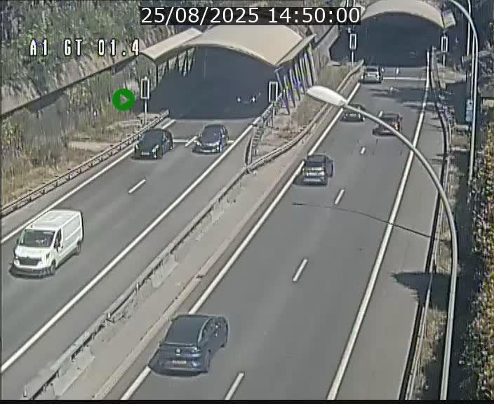 <h2>Traffic live webcam Luxembourg Hesperange - A1 direction Kirchberg - BK 1.4</h2>