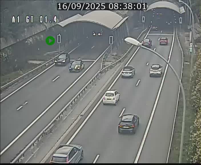 <h2>Traffic live webcam Luxembourg Hesperange - A1 direction Kirchberg - BK 1.4</h2>