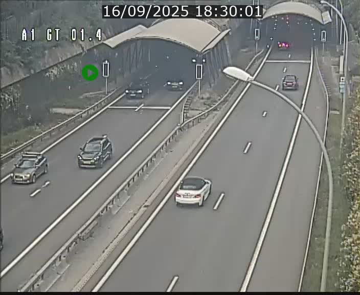 <h2>Traffic live webcam Luxembourg Hesperange - A1 direction Kirchberg - BK 1.4</h2>