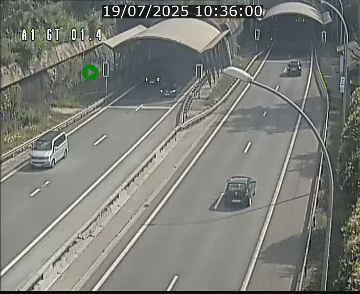 <h2>Traffic live webcam Luxembourg Hesperange - A1 direction Kirchberg - BK 1.4</h2>