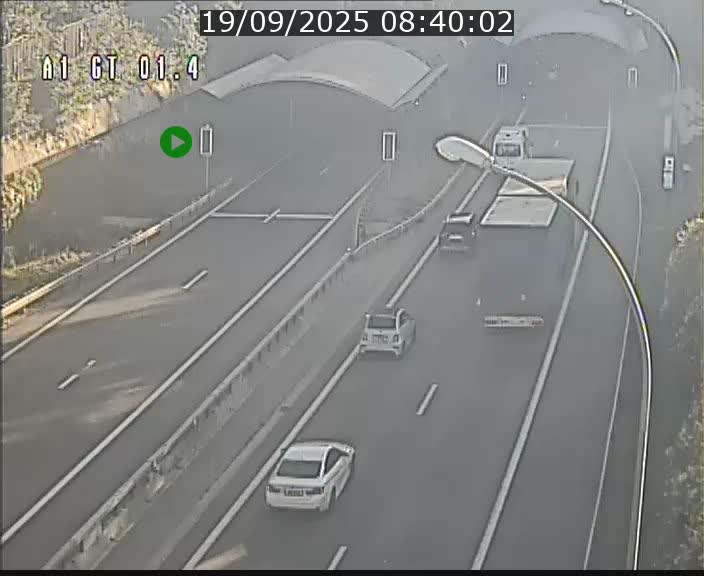 Traffic live webcam Luxembourg Hesperange - A1 direction Kirchberg - BK 1.4