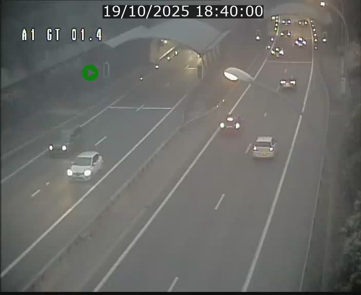 <h2>Traffic live webcam Luxembourg Hesperange - A1 direction Kirchberg - BK 1.4</h2>