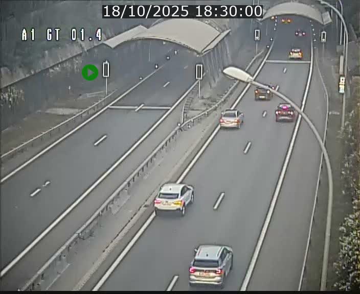 <h2>Traffic live webcam Luxembourg Hesperange - A1 direction Kirchberg - BK 1.4</h2>