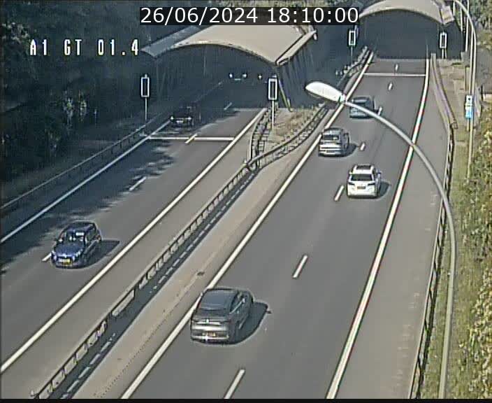 Traffic live webcam Luxembourg Hesperange - A1 direction Kirchberg - BK 1.4