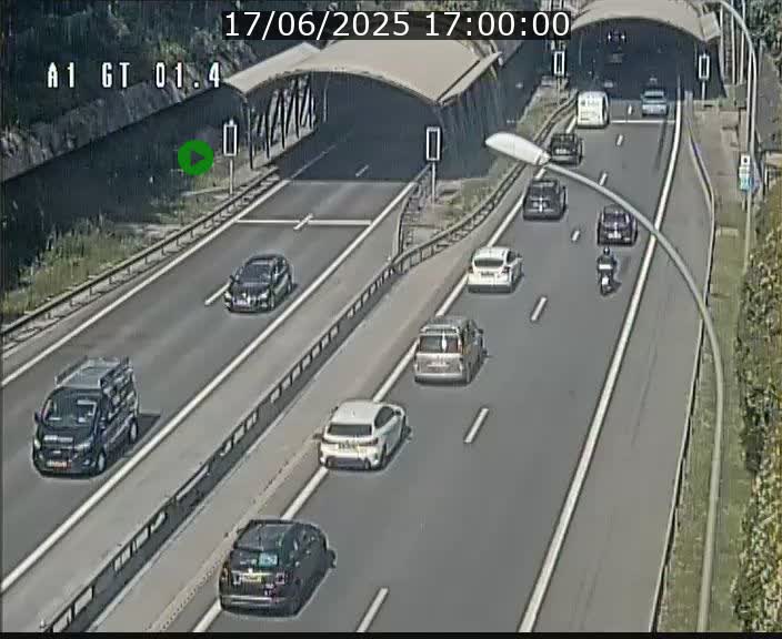 Traffic live webcam Luxembourg Hesperange - A1 direction Kirchberg - BK 1.4