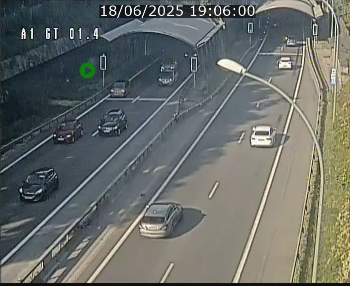 Traffic live webcam Luxembourg Hesperange - A1 direction Kirchberg - BK 1.4
