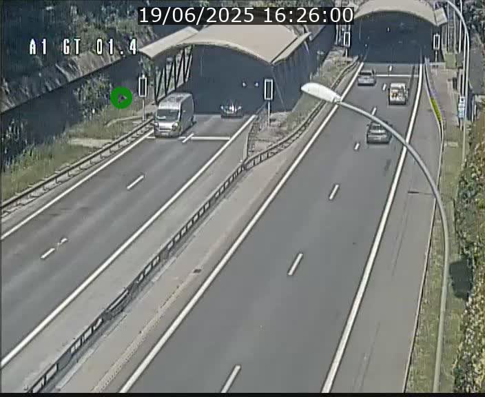 Traffic live webcam Luxembourg Hesperange - A1 direction Kirchberg - BK 1.4