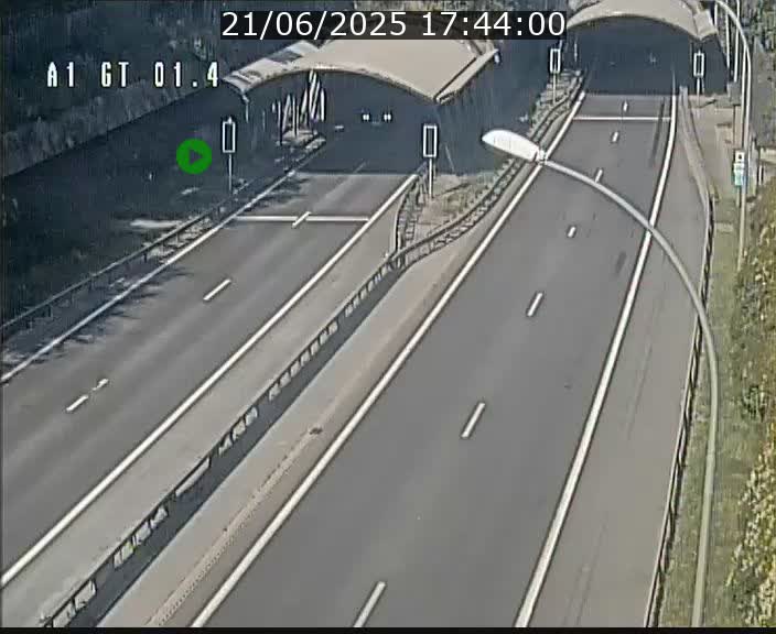 Traffic live webcam Luxembourg Hesperange - A1 direction Kirchberg - BK 1.4