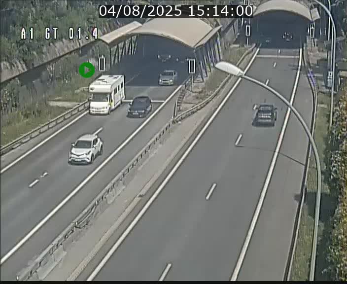 Traffic live webcam Luxembourg Hesperange - A1 direction Kirchberg - BK 1.4