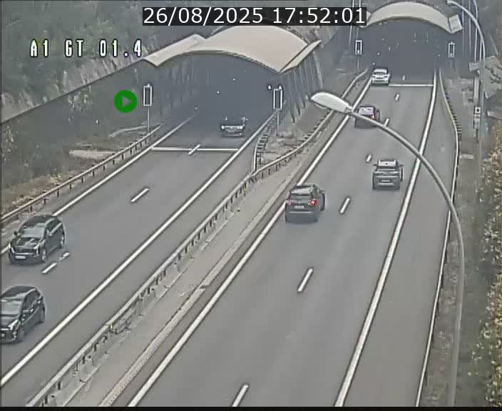 <h2>Traffic live webcam Luxembourg Hesperange - A1 direction Kirchberg - BK 1.4</h2>