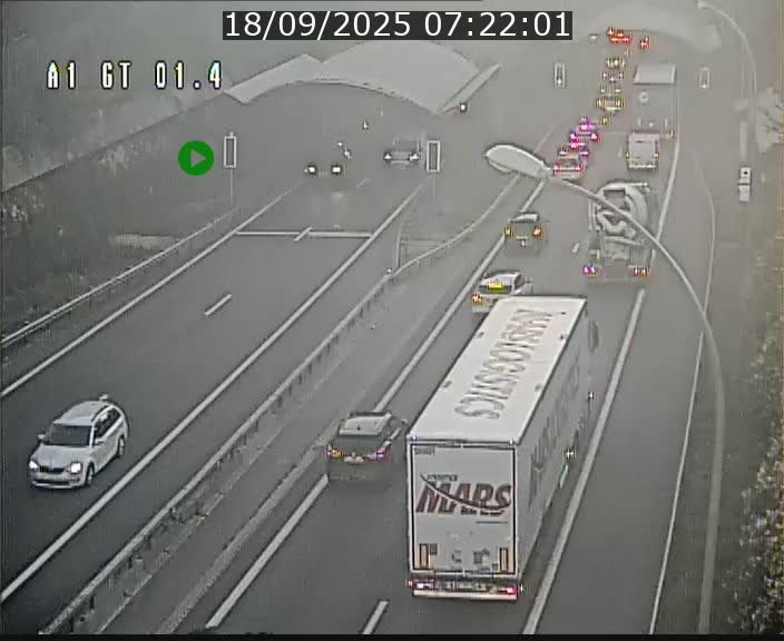 <h2>Traffic live webcam Luxembourg Hesperange - A1 direction Kirchberg - BK 1.4</h2>