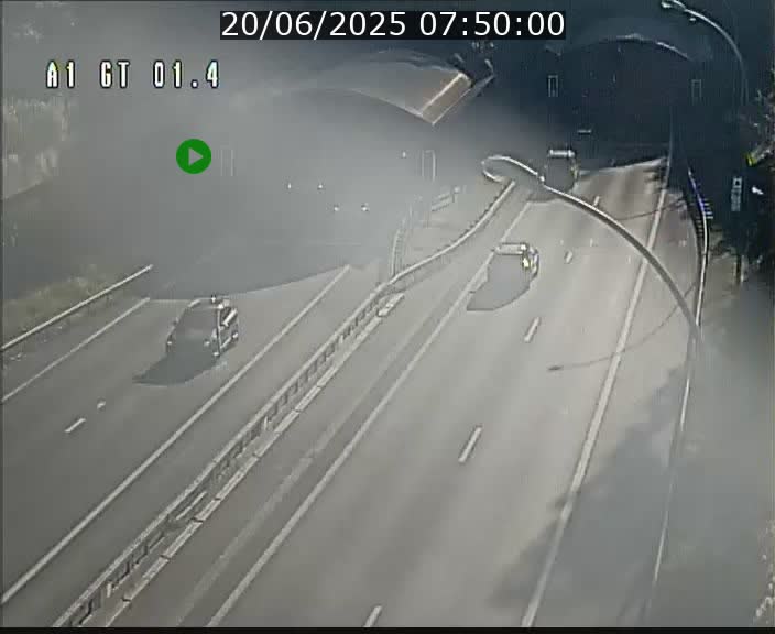 <h2>Traffic live webcam Luxembourg Hesperange - A1 direction Kirchberg - BK 1.4</h2>