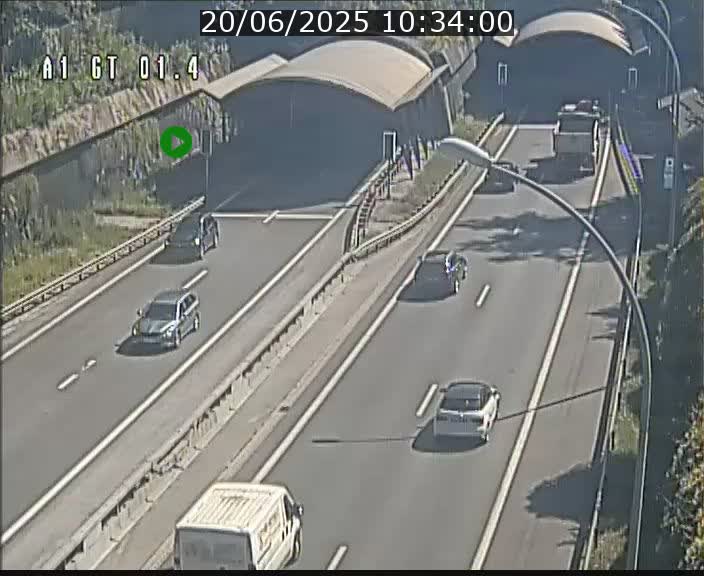<h2>Traffic live webcam Luxembourg Hesperange - A1 direction Kirchberg - BK 1.4</h2>