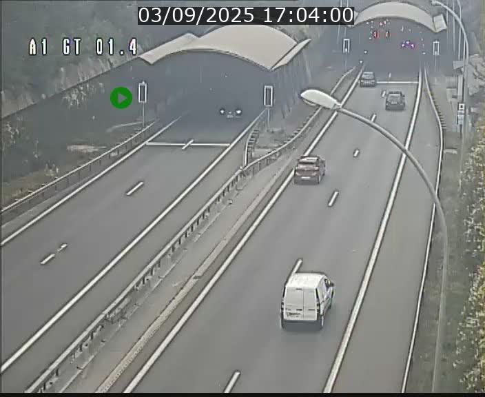 <h2>Traffic live webcam Luxembourg Hesperange - A1 direction Kirchberg - BK 1.4</h2>