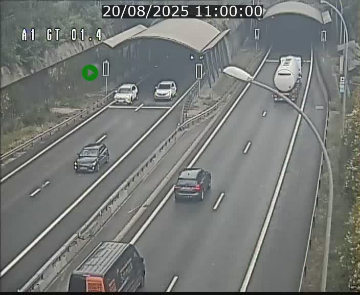 <h2>Traffic live webcam Luxembourg Hesperange - A1 direction Kirchberg - BK 1.4</h2>
