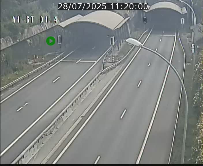 <h2>Traffic live webcam Luxembourg Hesperange - A1 direction Kirchberg - BK 1.4</h2>