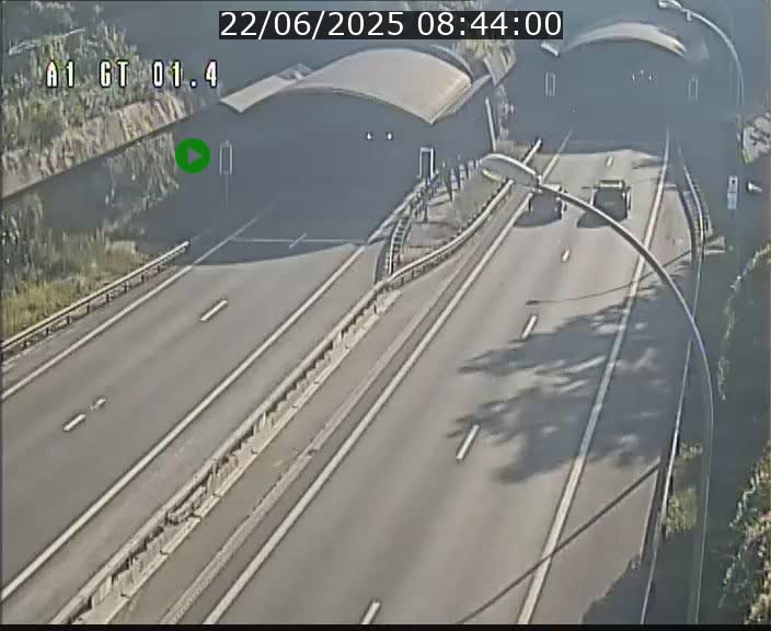 <h2>Traffic live webcam Luxembourg Hesperange - A1 direction Kirchberg - BK 1.4</h2>