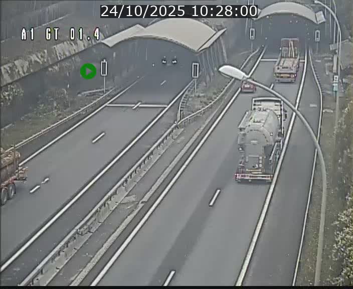 <h2>Traffic live webcam Luxembourg Hesperange - A1 direction Kirchberg - BK 1.4</h2>