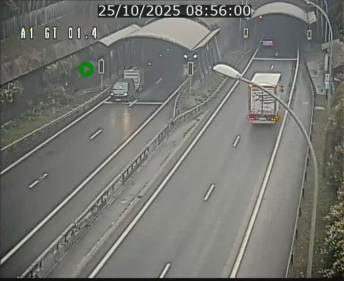 <h2>Traffic live webcam Luxembourg Hesperange - A1 direction Kirchberg - BK 1.4</h2>