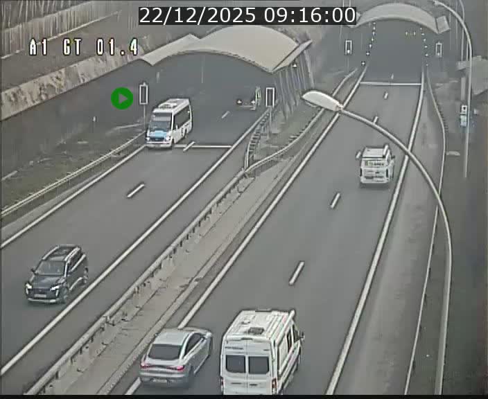 <h2>Traffic live webcam Luxembourg Hesperange - A1 direction Kirchberg - BK 1.4</h2>