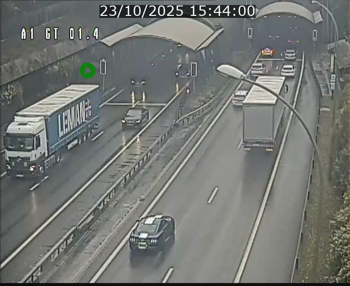 <h2>Traffic live webcam Luxembourg Hesperange - A1 direction Kirchberg - BK 1.4</h2>
