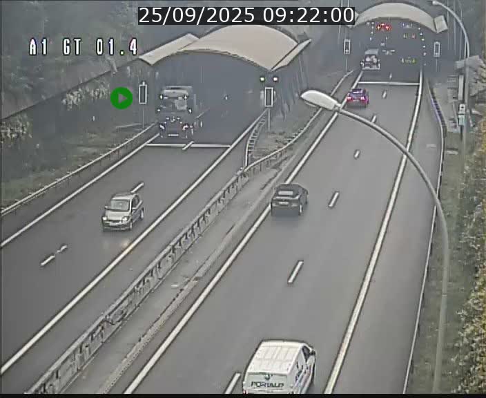 <h2>Traffic live webcam Luxembourg Hesperange - A1 direction Kirchberg - BK 1.4</h2>
