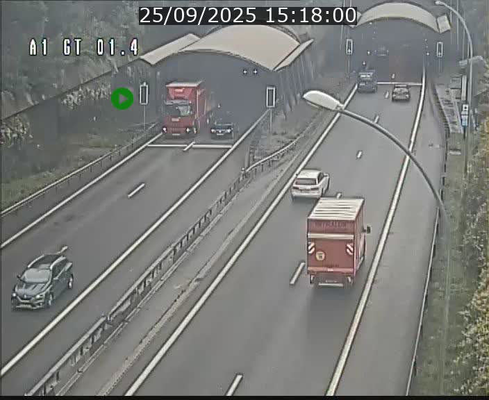 <h2>Traffic live webcam Luxembourg Hesperange - A1 direction Kirchberg - BK 1.4</h2>