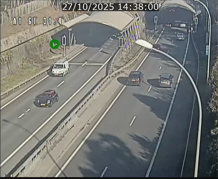 <h2>Traffic live webcam Luxembourg Hesperange - A1 direction Kirchberg - BK 1.4</h2>