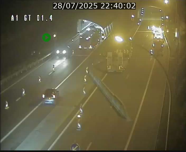 <h2>Traffic live webcam Luxembourg Hesperange - A1 direction Kirchberg - BK 1.4</h2>