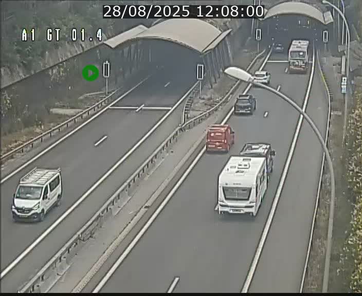 <h2>Traffic live webcam Luxembourg Hesperange - A1 direction Kirchberg - BK 1.4</h2>