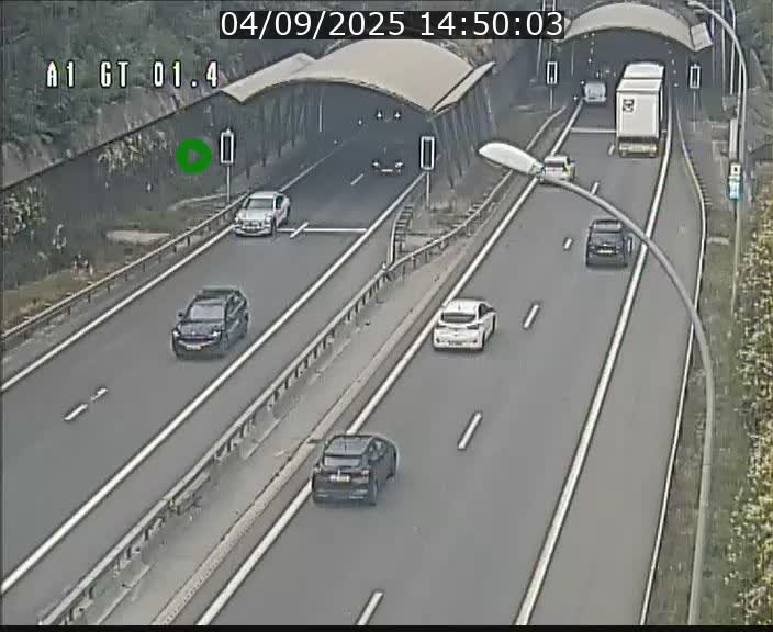 <h2>Traffic live webcam Luxembourg Hesperange - A1 direction Kirchberg - BK 1.4</h2>