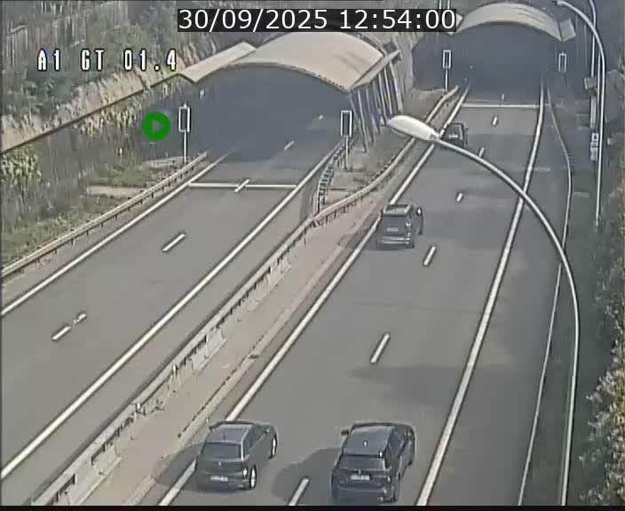 <h2>Traffic live webcam Luxembourg Hesperange - A1 direction Kirchberg - BK 1.4</h2>