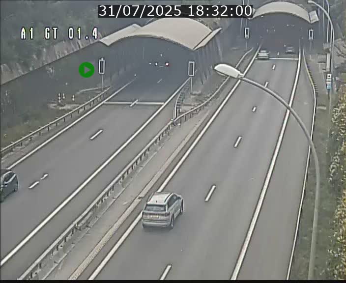 <h2>Traffic live webcam Luxembourg Hesperange - A1 direction Kirchberg - BK 1.4</h2>