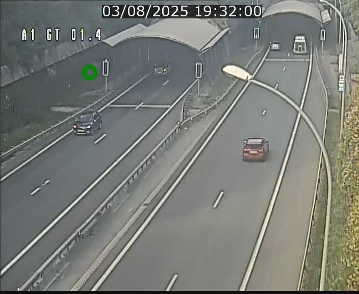 <h2>Traffic live webcam Luxembourg Hesperange - A1 direction Kirchberg - BK 1.4</h2>