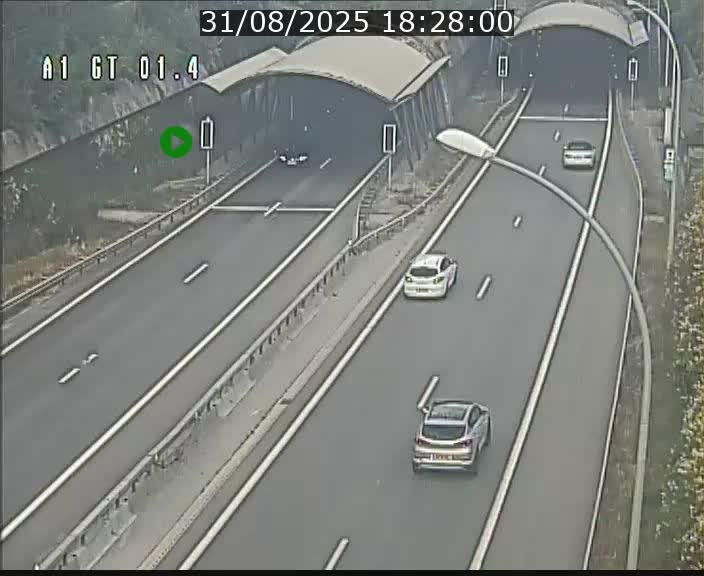 <h2>Traffic live webcam Luxembourg Hesperange - A1 direction Kirchberg - BK 1.4</h2>