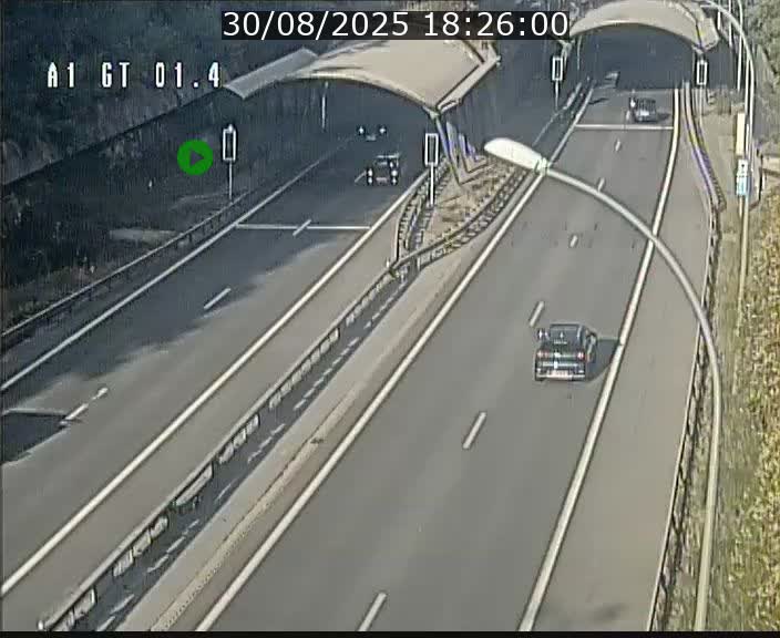 <h2>Traffic live webcam Luxembourg Hesperange - A1 direction Kirchberg - BK 1.4</h2>