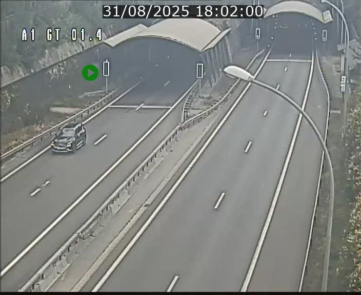 <h2>Traffic live webcam Luxembourg Hesperange - A1 direction Kirchberg - BK 1.4</h2>