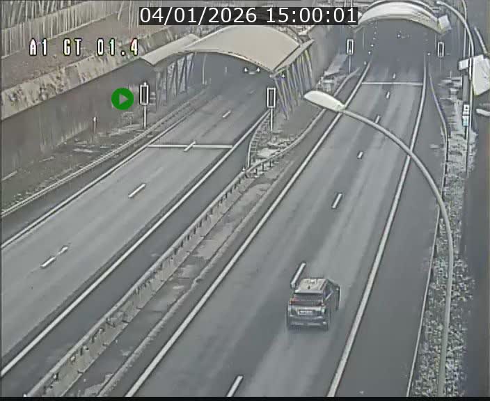 <h2>Traffic live webcam Luxembourg Hesperange - A1 direction Kirchberg - BK 1.4</h2>