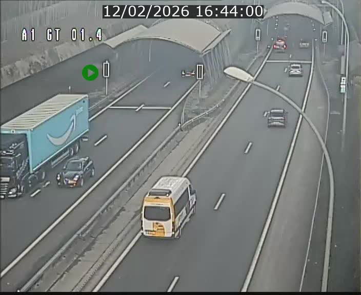 <h2>Traffic live webcam Luxembourg Hesperange - A1 direction Kirchberg - BK 1.4</h2>