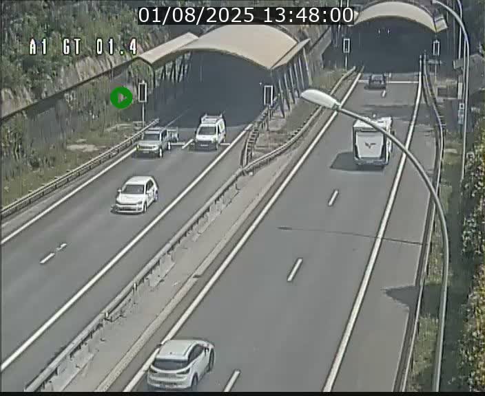 <h2>Traffic live webcam Luxembourg Hesperange - A1 direction Kirchberg - BK 1.4</h2>