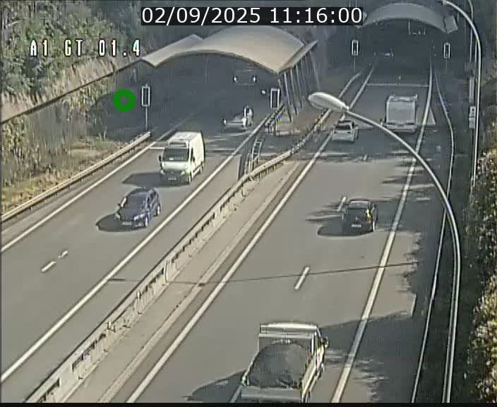 <h2>Traffic live webcam Luxembourg Hesperange - A1 direction Kirchberg - BK 1.4</h2>