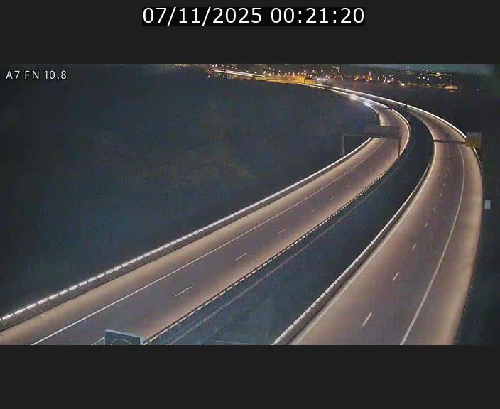 <h2>Caméra trafic Luxembourg - A7, Tunnel Gousselerbierg, sortie sud, direction rond-point Lorentzweiler (BK 10.8)</h2>